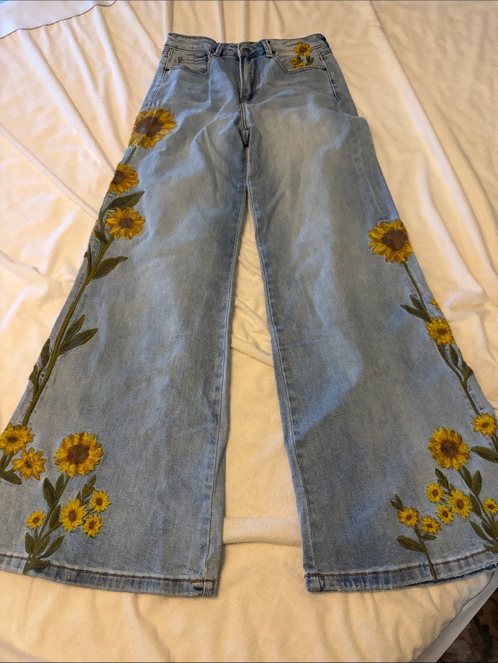 Light Blue Wide-Leg Jeans with Sunflower Embroidery